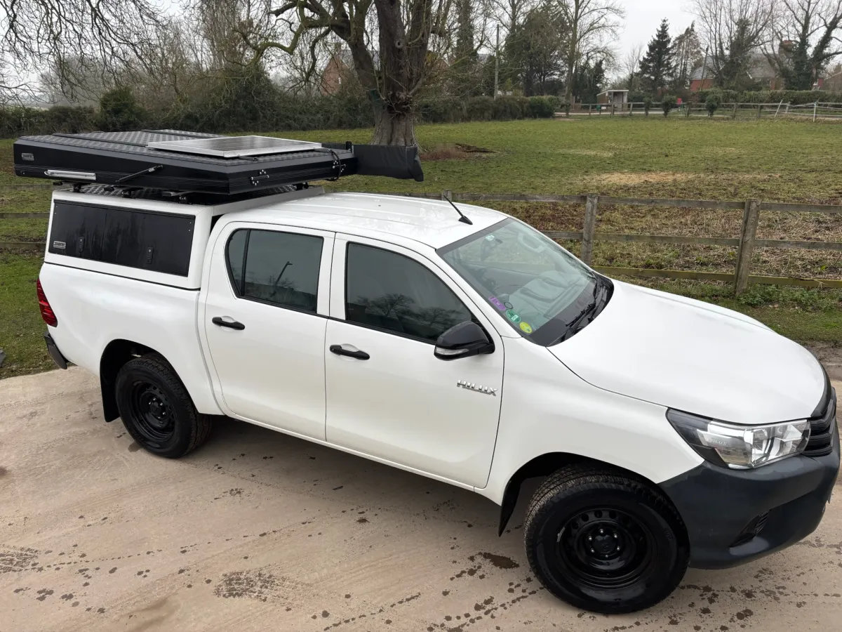 Toyota Hilux build by Overland Services