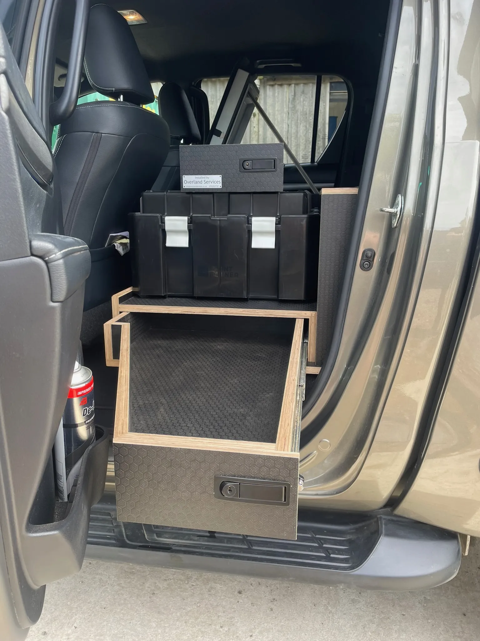 Toyota Hilux build by Overland Services
