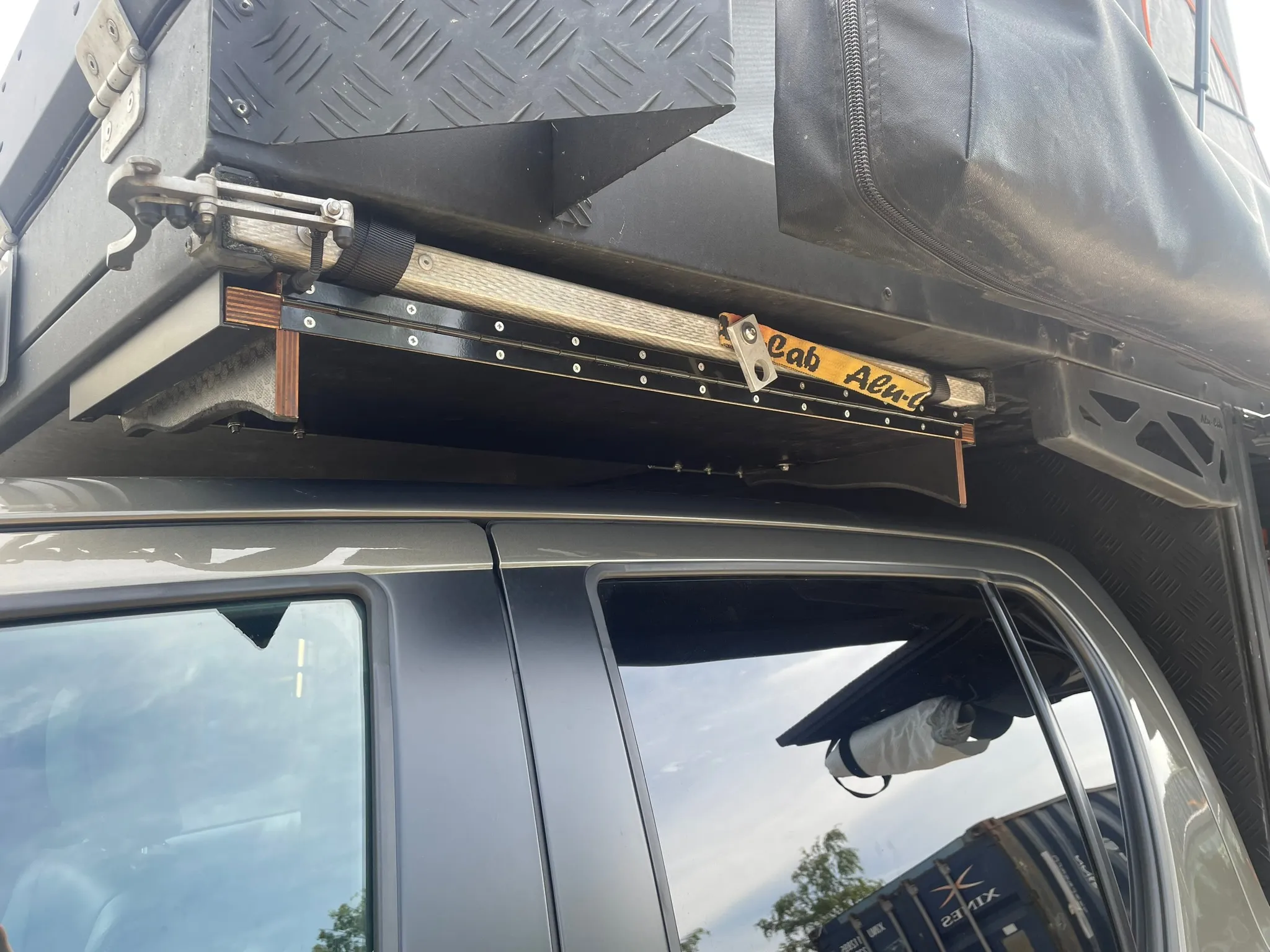 Toyota Hilux build by Overland Services