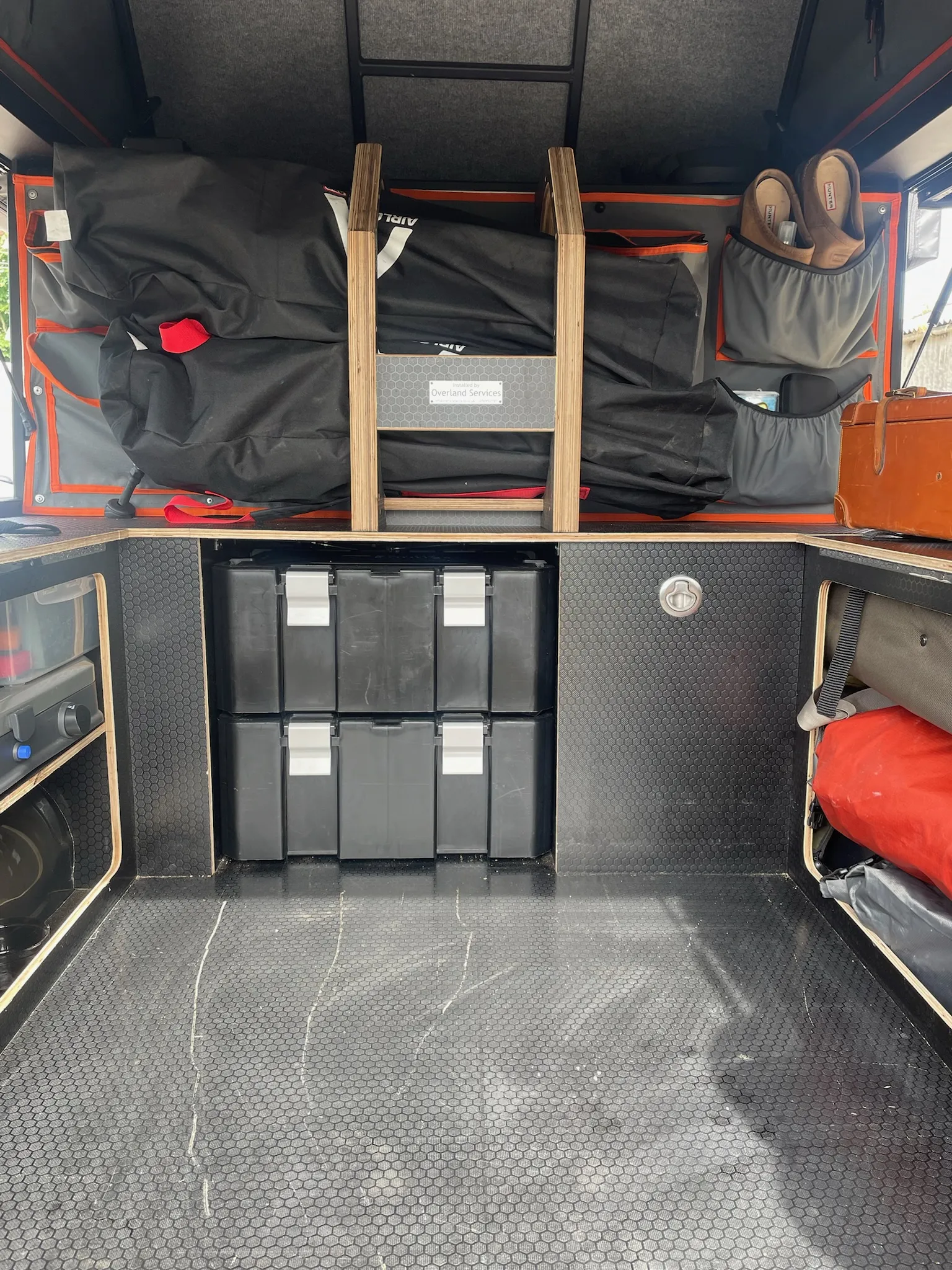 Toyota Hilux build by Overland Services