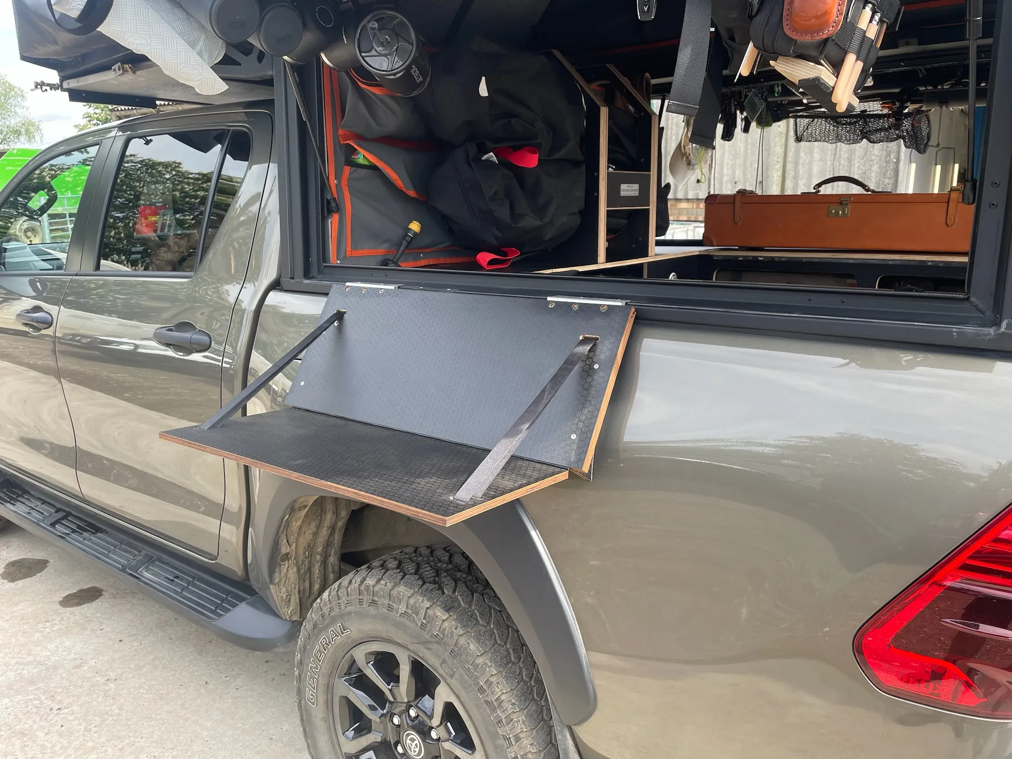 Toyota Hilux build by Overland Services