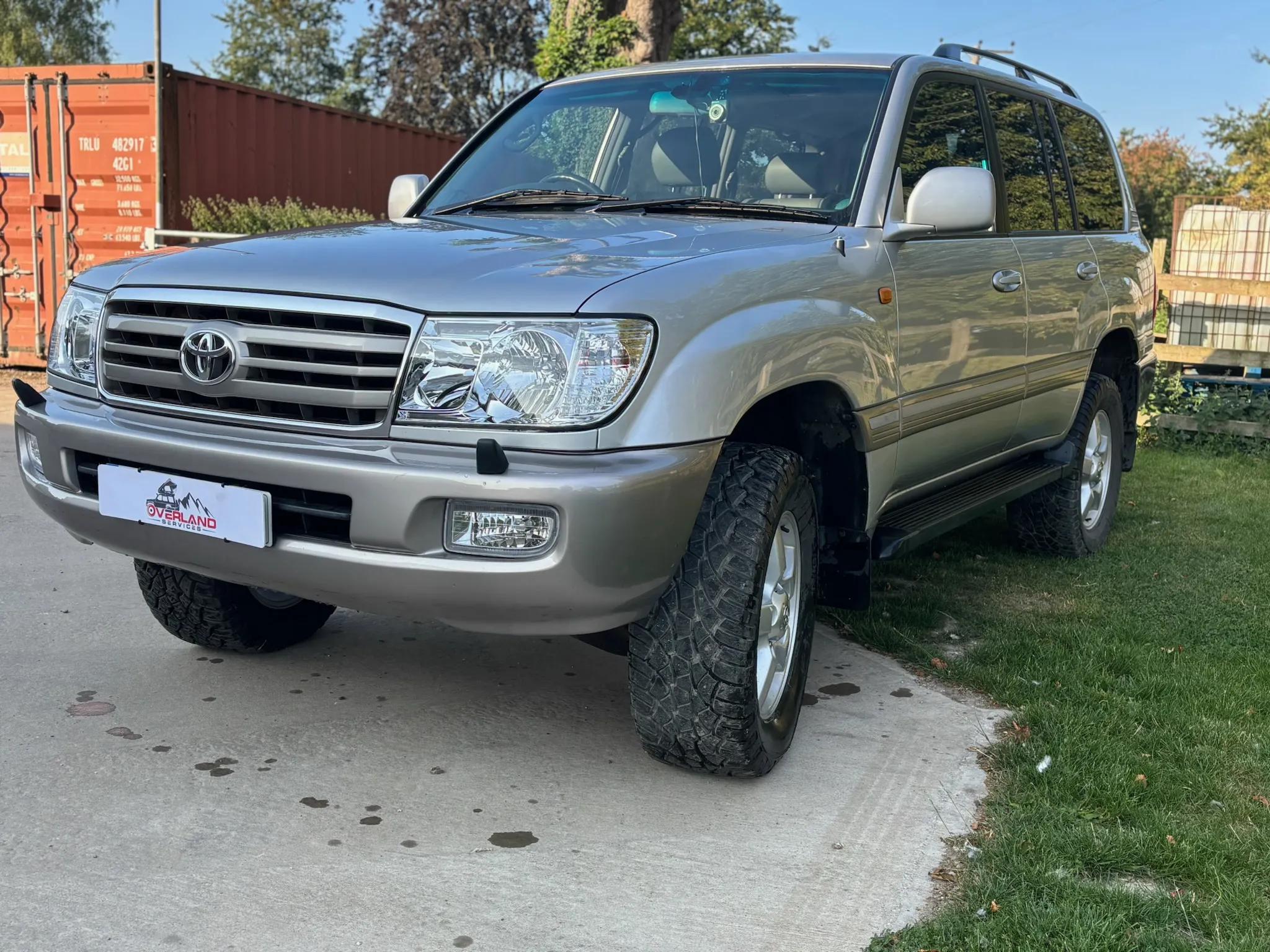 Toyota Landcruiser 100 build by Overland Services