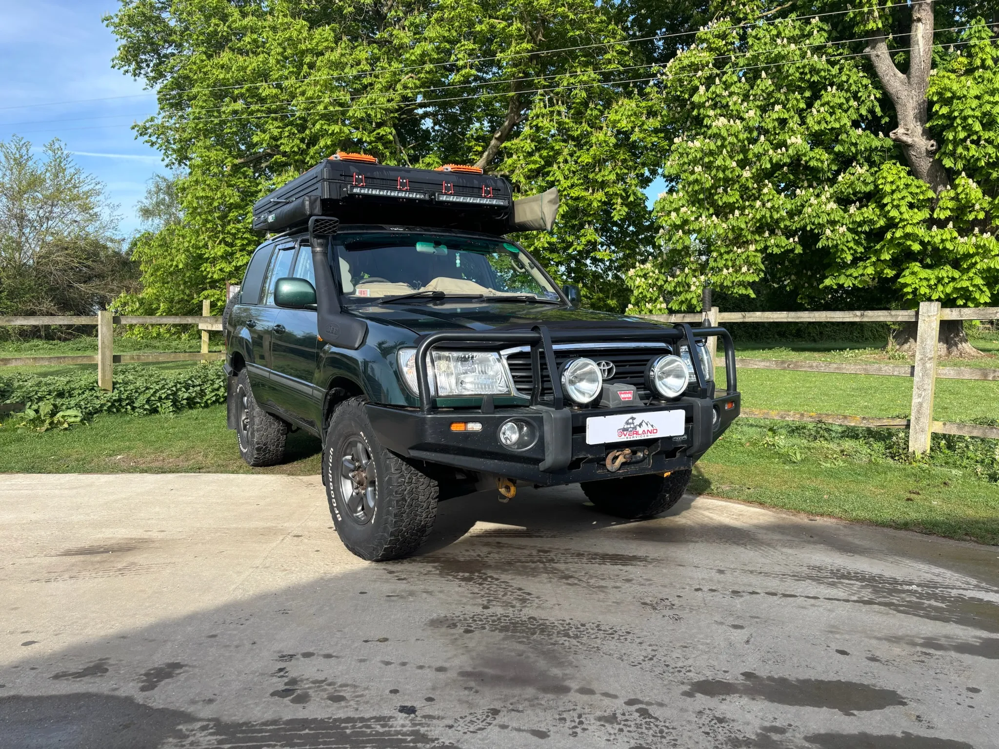 Toyota Landcruiser 100 build by Overland Services