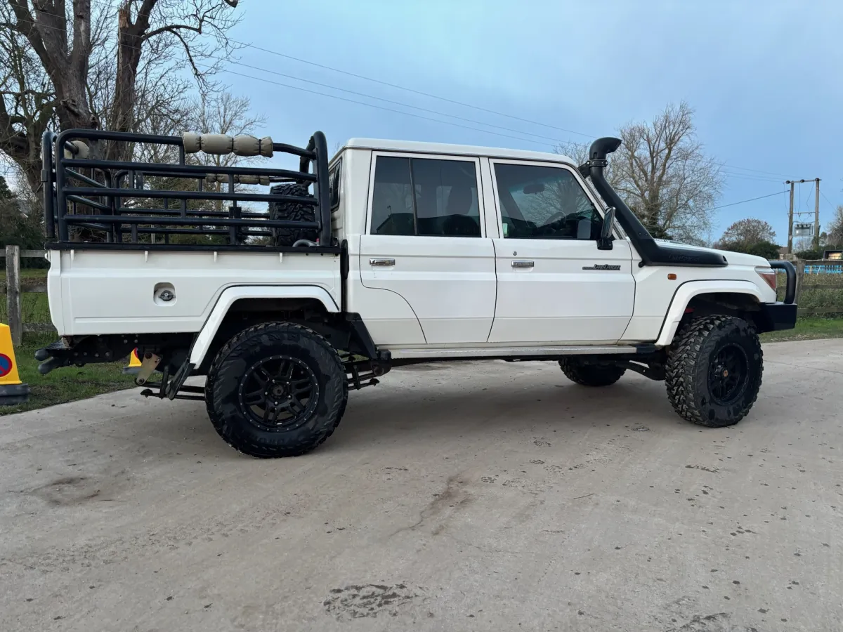 Toyota Landcruiser 79 build by Overland Services